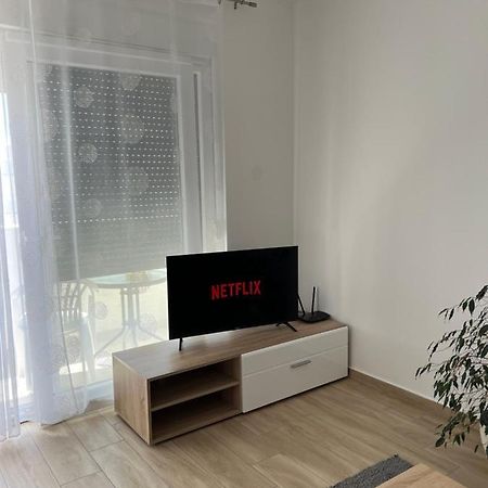 Apartment Sunrise With Private Parking Пула Экстерьер фото