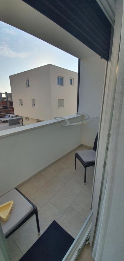 Apartment Sunrise With Private Parking Пула Экстерьер фото