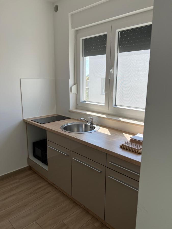 Apartment Sunrise With Private Parking Пула Экстерьер фото