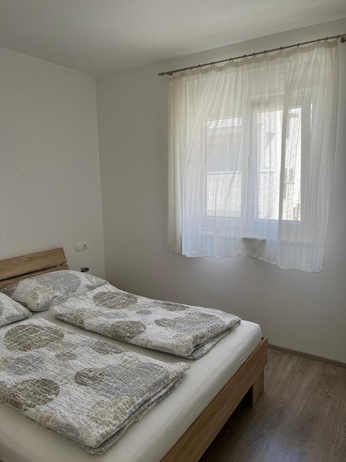 Apartment Sunrise With Private Parking Пула Экстерьер фото