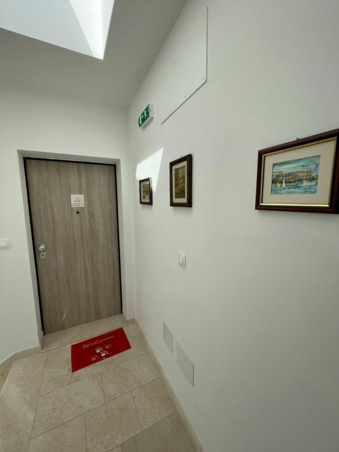 Apartment Sunrise With Private Parking Пула Экстерьер фото